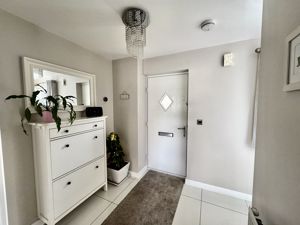 Photo 8- click for photo gallery